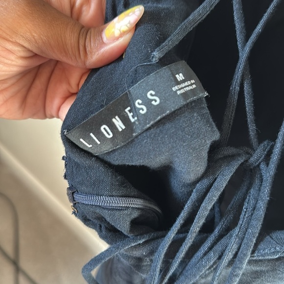 LIONESS Linen High Neck Open Back Mini Dress Size M - Picture 4 of 5